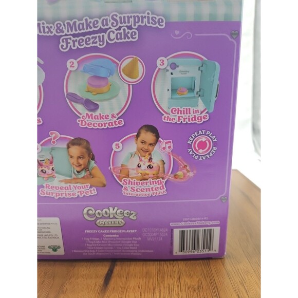 Brand New Release Cookeez Makery Freezy Cakez Fridge Plush Cook Bake Interactive - Picture 8 of 10